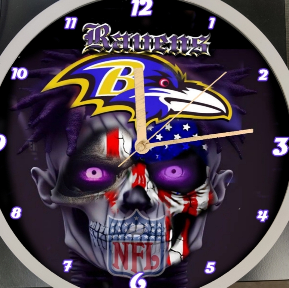 Ravens clock - Picture 5 of 6
